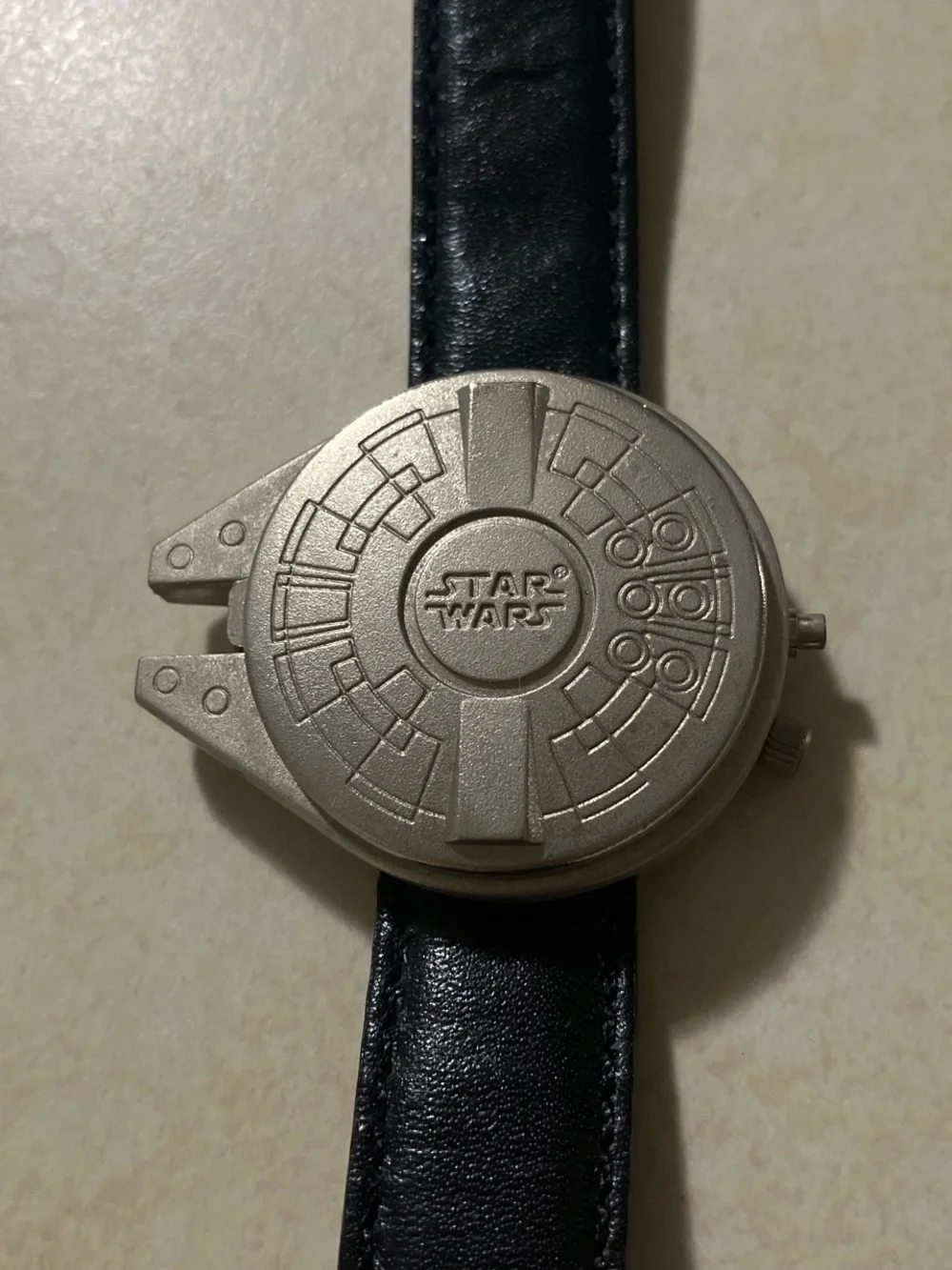 Vintage 1993 Millennium Falcon watch manufactured by Fantasma, 3636/10,000